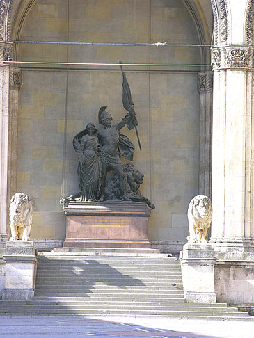 Foto Bayerisches Armeedenkmal an der Feldherren - München