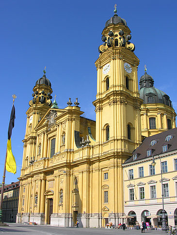 Theatinerkirche Fotos