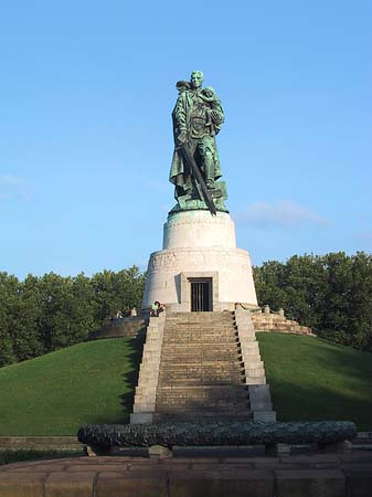 Sowjetisches Ehrenmal - Berlin (Berlin)