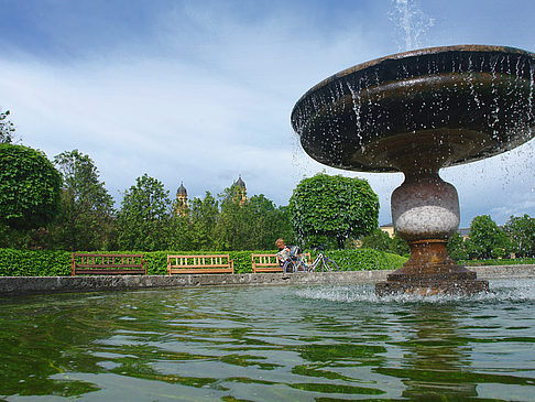 Fotos Brunnen im Hofgarten