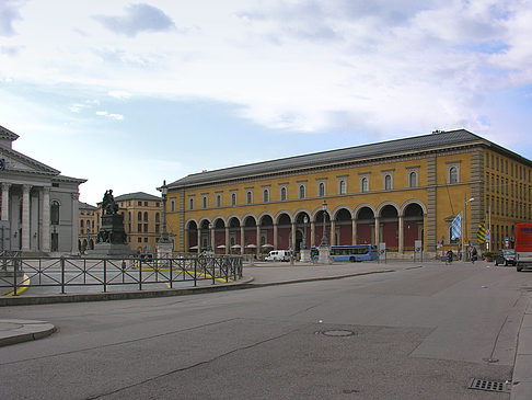 Max Joseph Platz