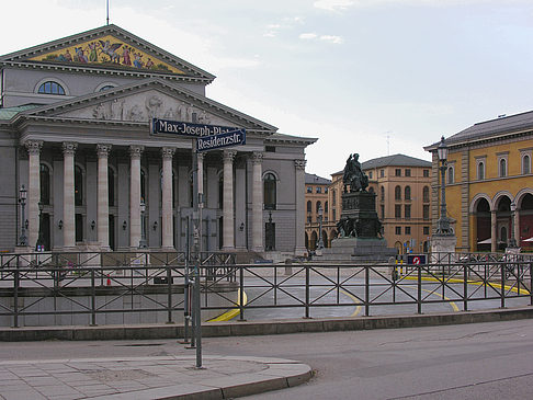 Fotos Max Joseph Platz | München