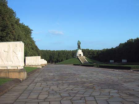 Sowjetisches Ehrenmal - Berlin (Berlin)