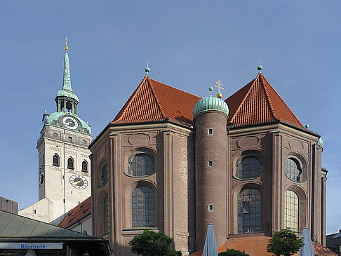 Fotos Pfarrkirche Sankt Peter  | München